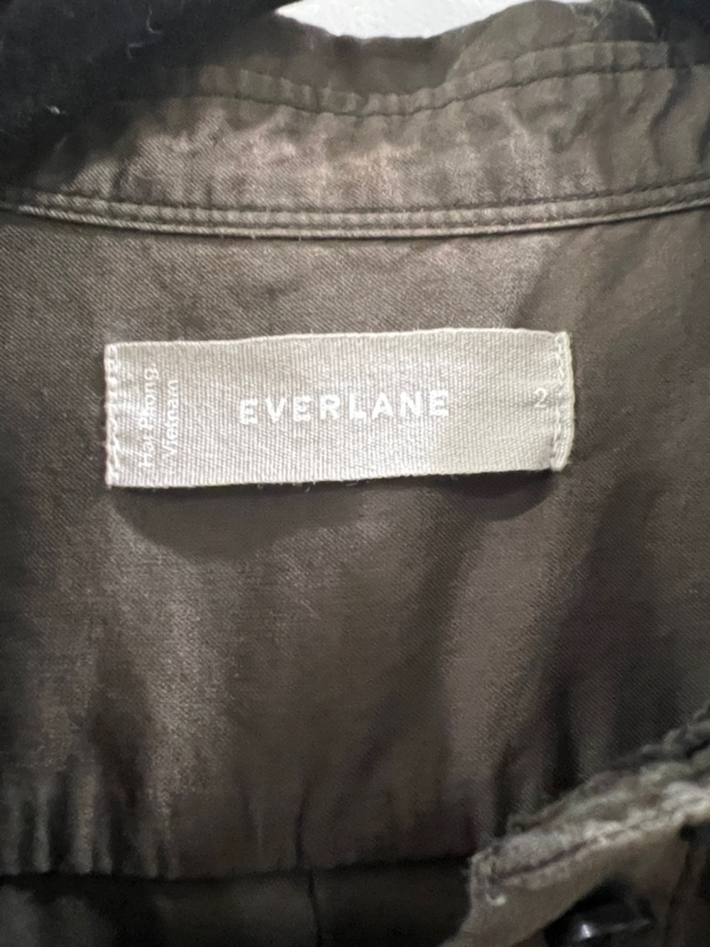 Everlane 100% Cotton Classic Button‑Down Shirt – Olive – Size 2 - Picture 2 of 4